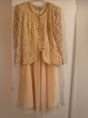 Nancy Neil Light Peach Lace Jacket & Chiffon Skirt Set